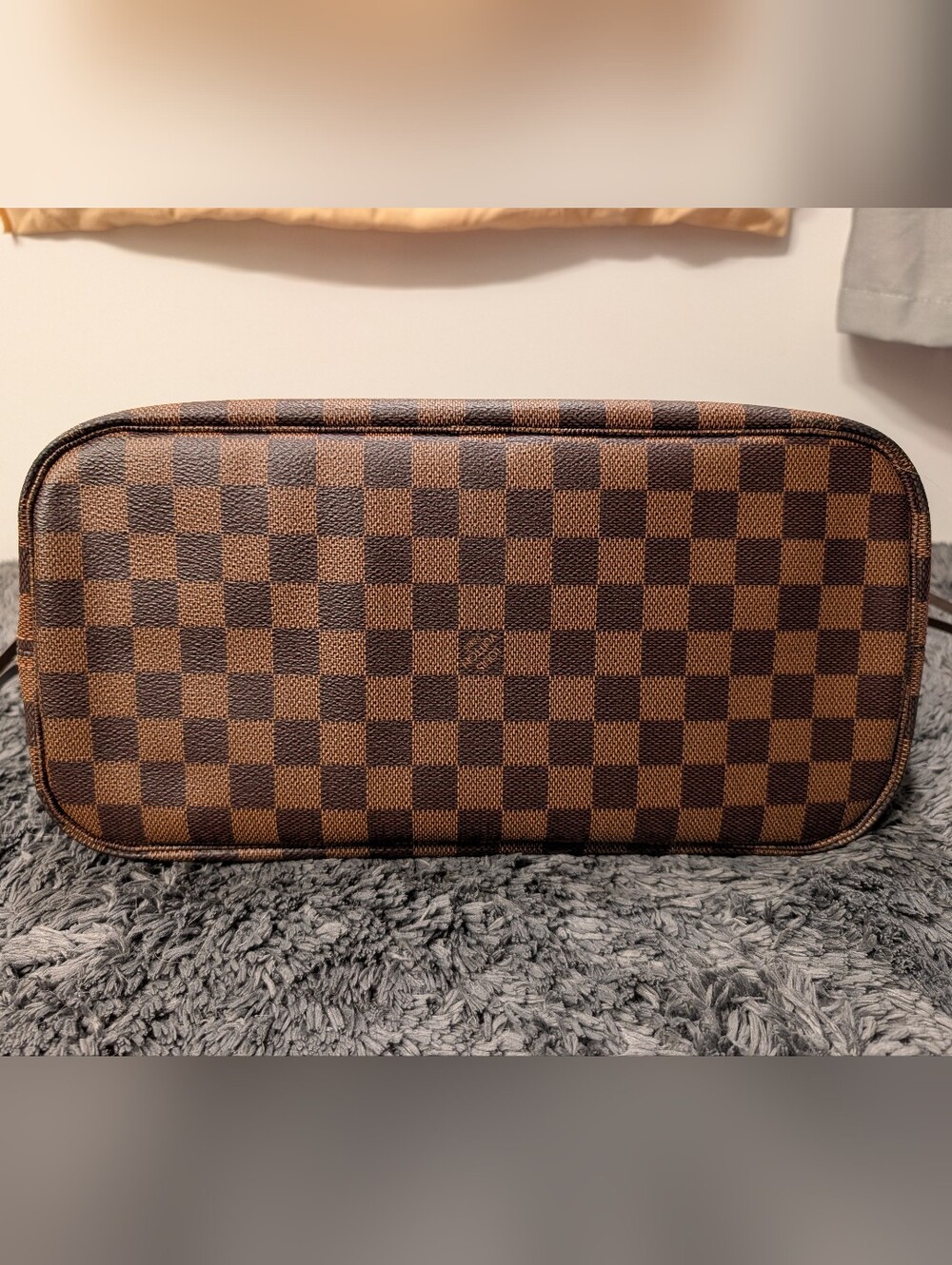 Authentic Louis Vuitton Neverful - Picture 10 of 12